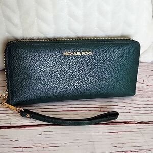 MICHAEL KORS Pebble Leather Spruce Green Wallet with Wristlet Strap